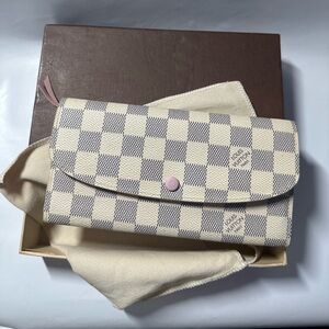 Louis Vuitton Damier Azur Emilie Wallet